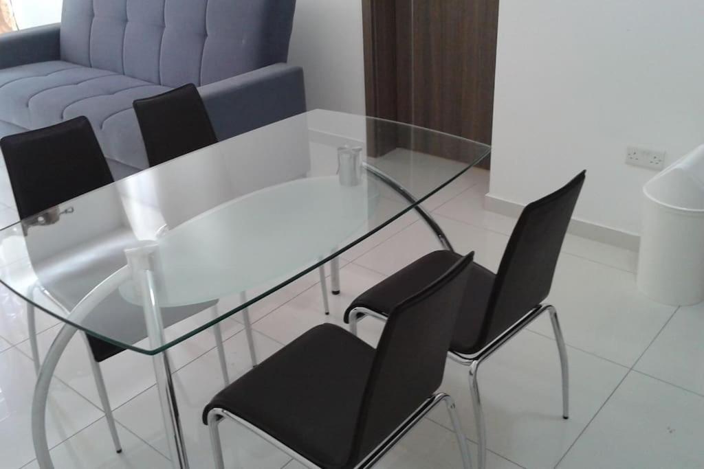 Апартаменты Hampton Court, Block C, N.2 Сент-Полс-Бей Экстерьер фото