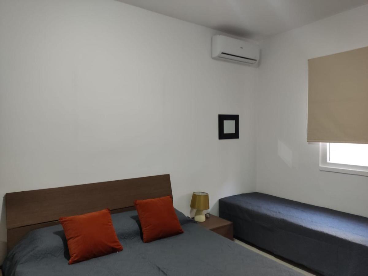 Апартаменты Hampton Court, Block C, N.2 Сент-Полс-Бей Экстерьер фото